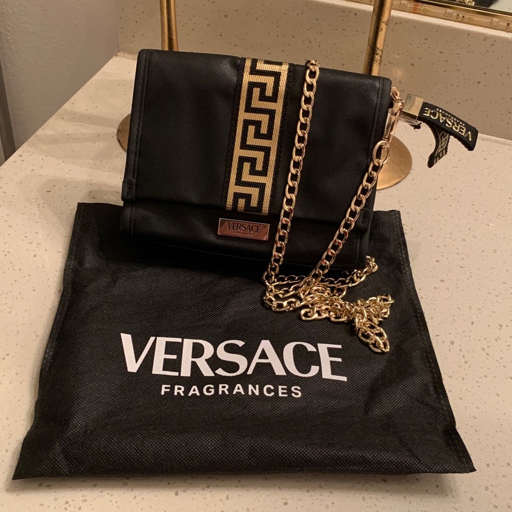 🌷SALE🌷Versace Limited Edition Black/Gold Bag w/non brand chain & dust bag